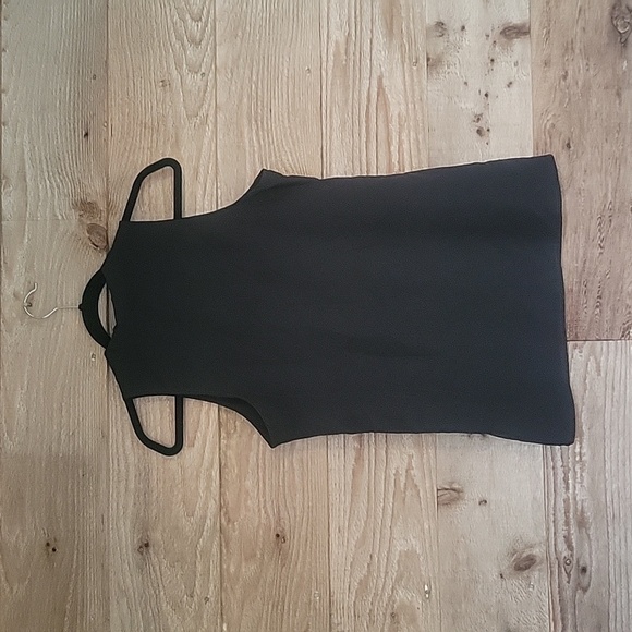 Banana Republic Factory Sleeveless VNeck Top with Split at Waist Size Small - Picture 6 of 6